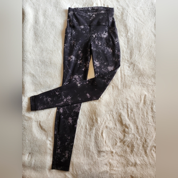 Lululemon Swift Speed High-rise Tights 28". Size 2 - Picture 7 of 16
